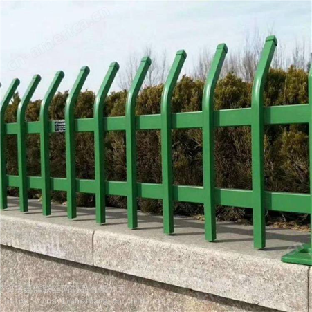 PVC塑钢草坪护栏 绿化带栏杆 新农村建设栅栏 钢制花坛围栏
